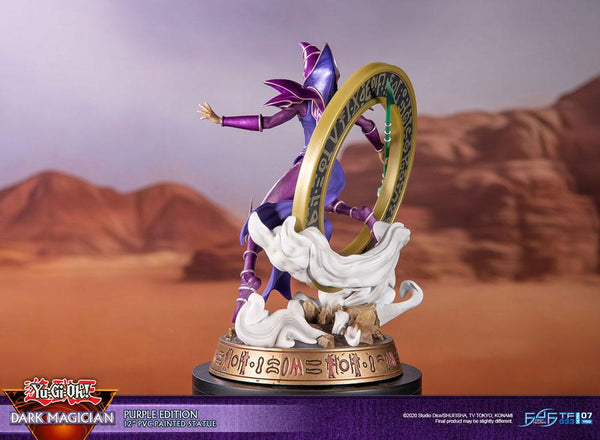 Yu-Gi-Oh! - Dark Magician: Purple Version - PVC Statue (29 cm)