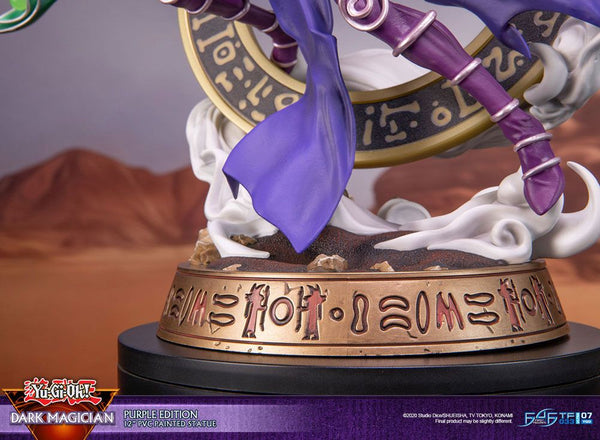 Yu-Gi-Oh! - Dark Magician: Purple Version - PVC Statue (29 cm)