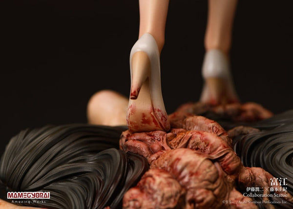 Junji Ito × Yoshiki Fujimoto - Tomie - PVC Figur (27 cm)